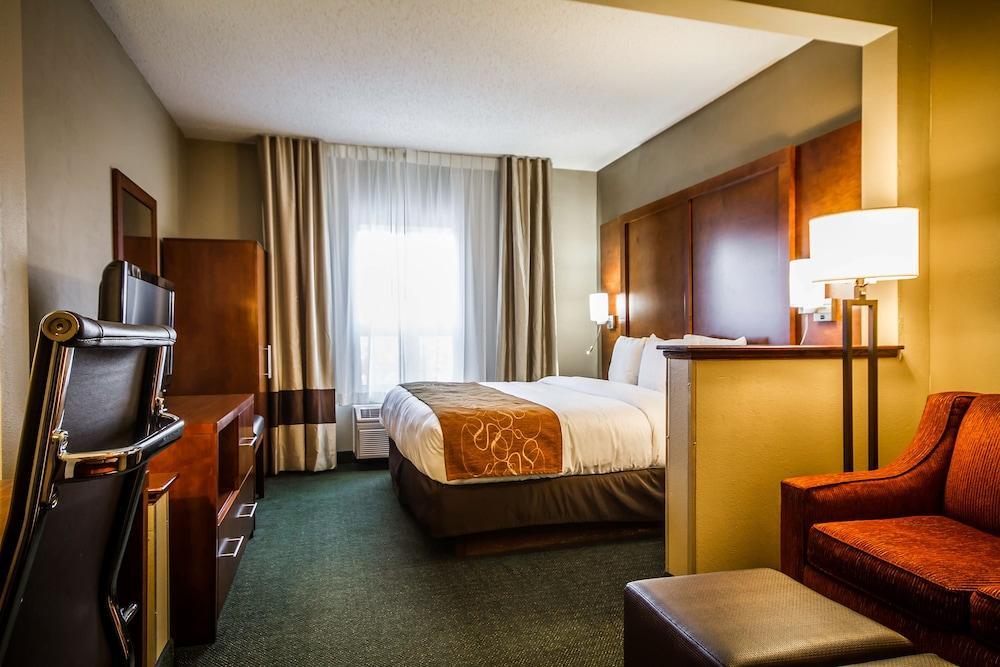 Comfort Suites Madison West Ngoại thất bức ảnh