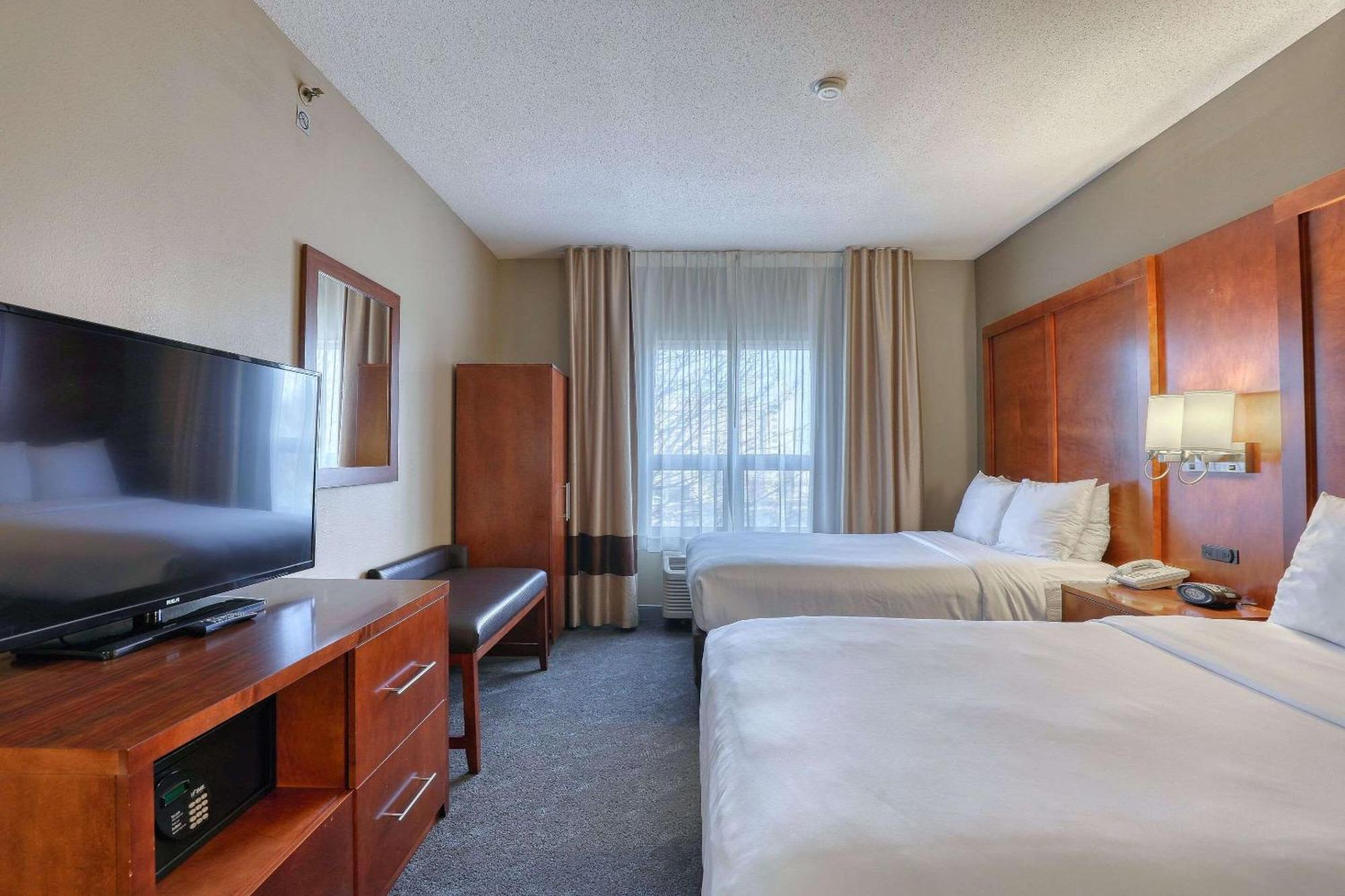 Comfort Suites Madison West Ngoại thất bức ảnh